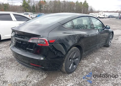 2021 Tesla Model 3 Long Range Dual Motor All-Wheel Drive z USA, uszkodzony, nr VIN 5YJ3E1EB6MF055901